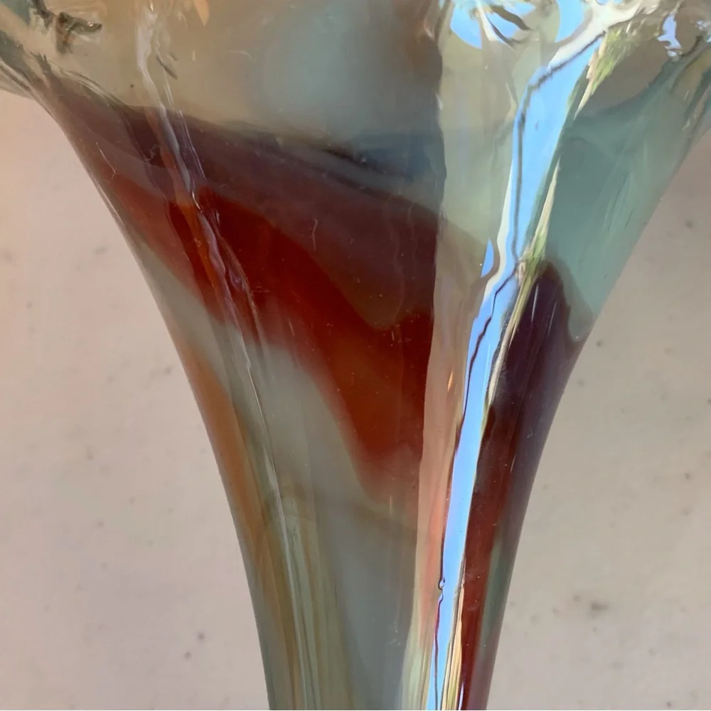 Trumpet Hand Blown Art Glass Vase With Swirl Circle Base - Picture 5 of 7